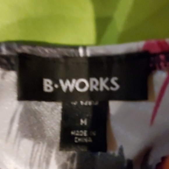 B Works Womens Medium Top - Picture 2 of 3